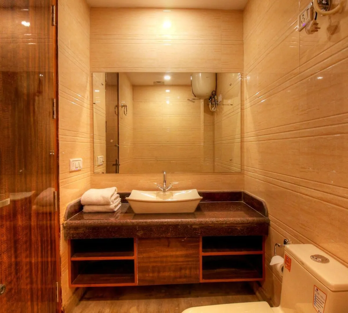 Viva Hotel And Banquet New Delhi
